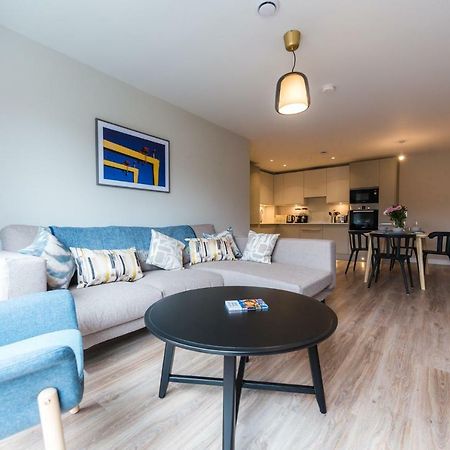 5 Star Brand New City Centre Apartment ベルファスト エクステリア 写真
