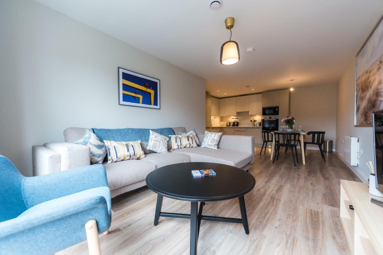 5 Star Brand New City Centre Apartment ベルファスト エクステリア 写真